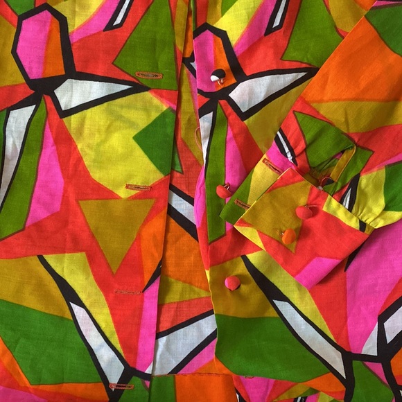 Vintage Retro Abstract Button Down - Picture 2 of 2